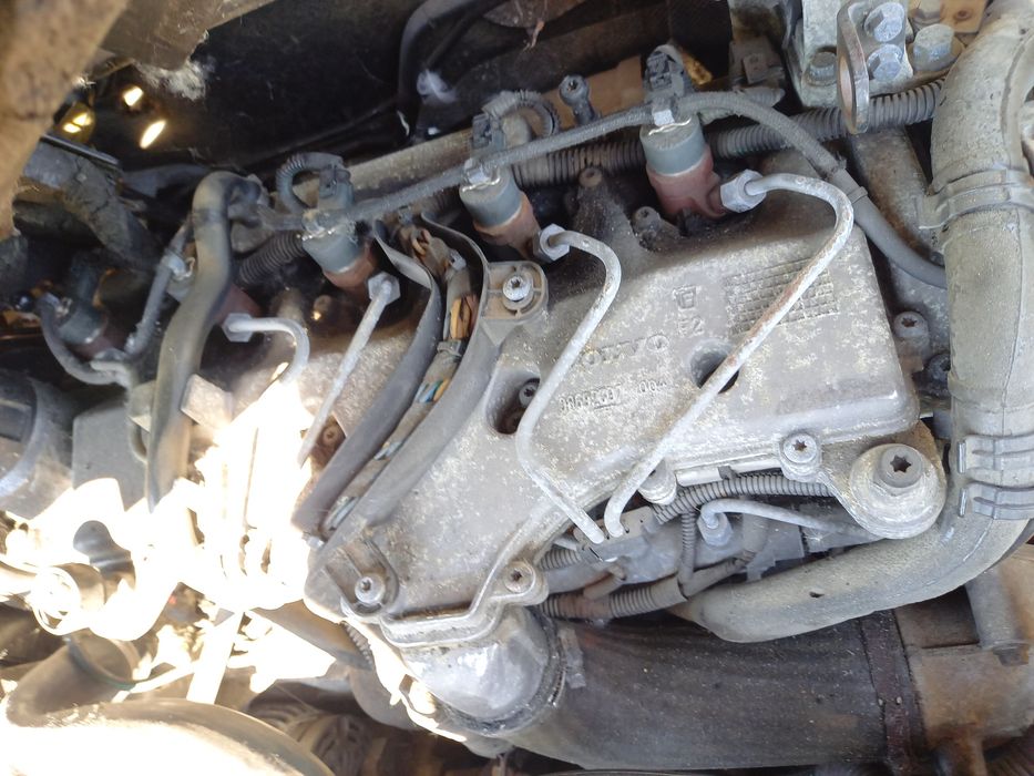 Injectoare Volvo S60 S80 V70 XC70 XC90 2.4d cdi 0445110078