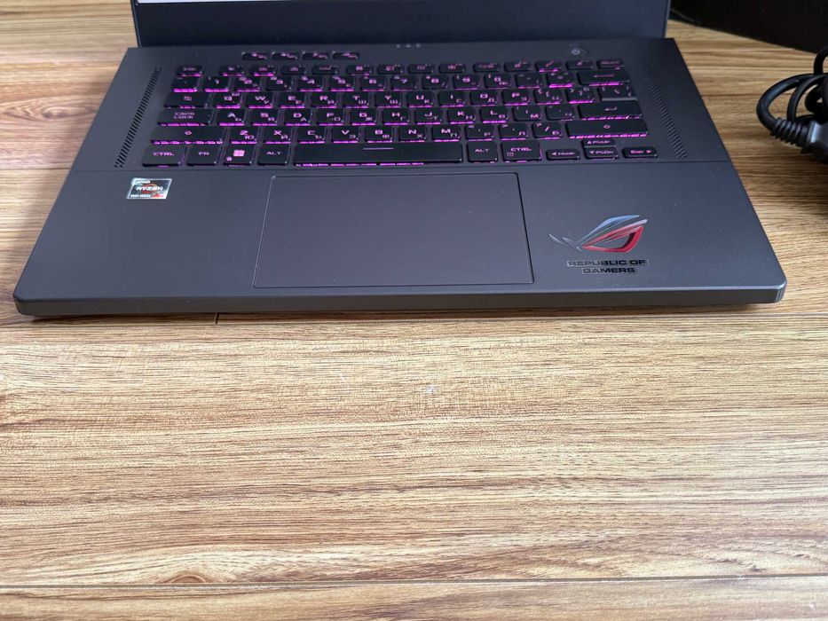 240Hz Rog Zephyrus G15`RTX 3080/Ryzen 6800HS/32GB DDR5/1TB NVMe