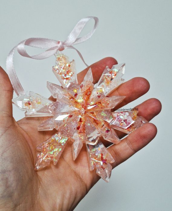 Снежинки/играчки за елха от епоксидна смола