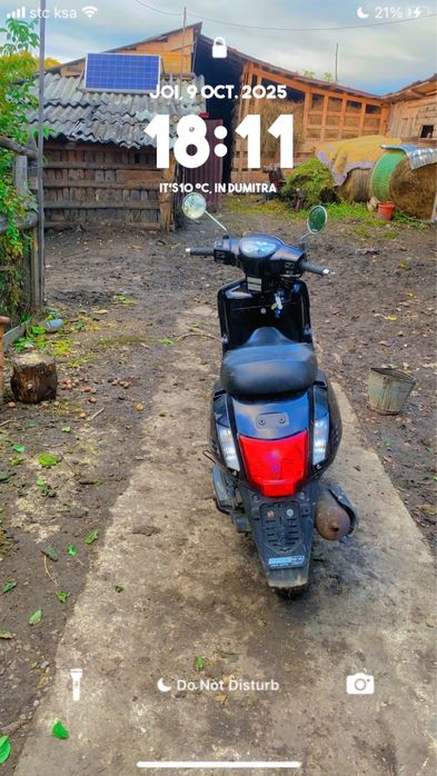 Vând scuter de 49 cc cu acte sau schimb pe un cross de 125