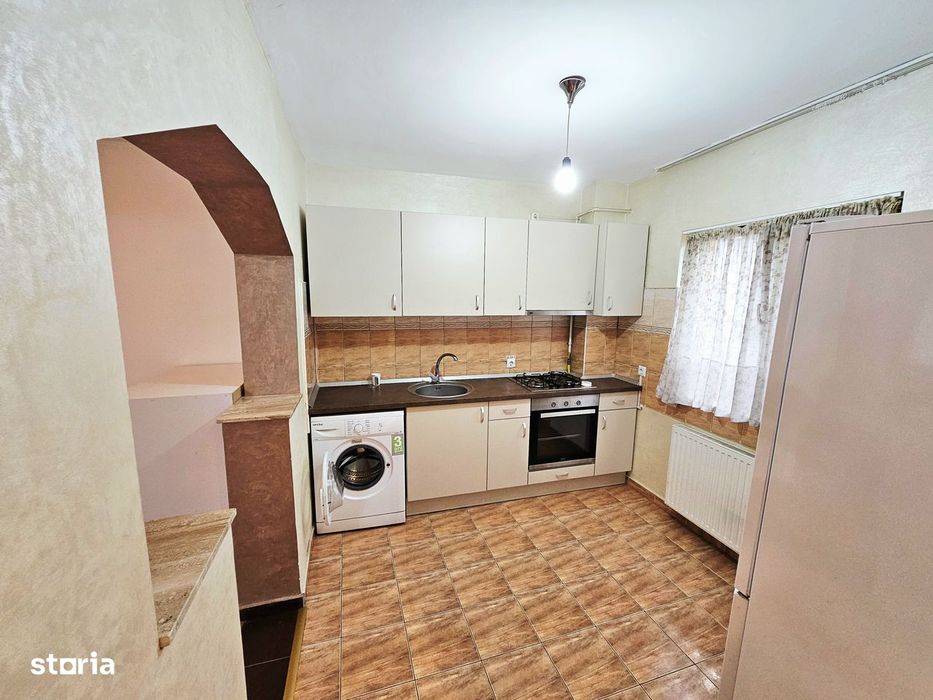 Dau în chirie casă -cartier Europa