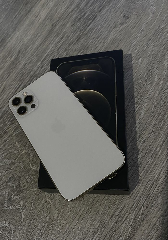 срочно продам iPhone 12 pro