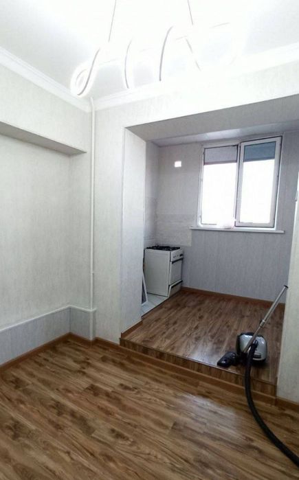 Продажа 3 хона 3 етаж 4 етажл 
Кора камиш 2/3
72 кв
Балкон 2*6