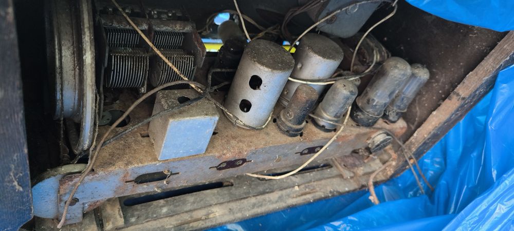 Radio pe lampi vintage