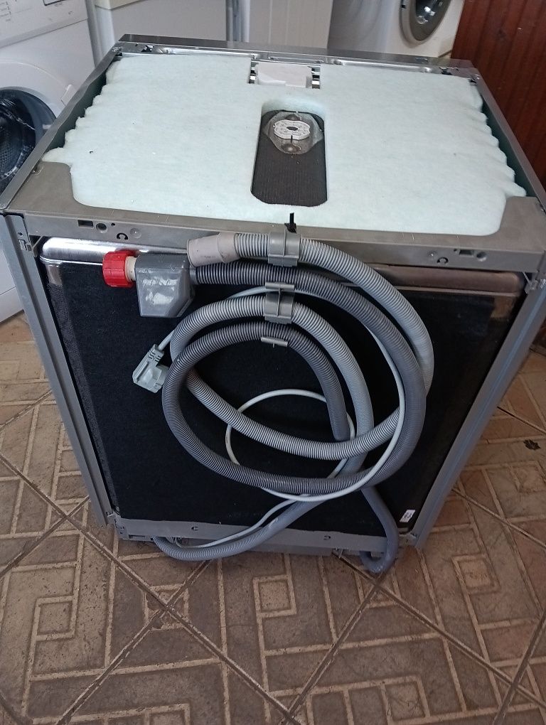 Чисто нова съдомиялна за вграждане АЕГ AEG XXL A+++ 2 години Гаранция!