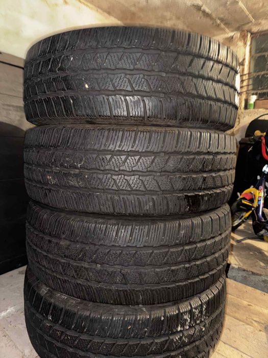 Vand set de iarna 215/65/16 C stare foarte buna