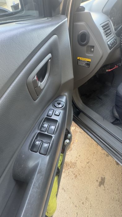Se vinde Hyundai Tucson 2007,4*4,Euro 4+un set jante cu cauciucuri de