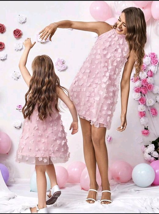 Рокли мама и две дъщери