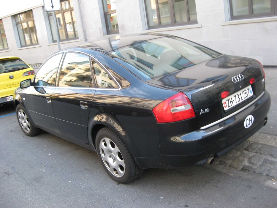 Audi A6 V6 2.4 Quattro