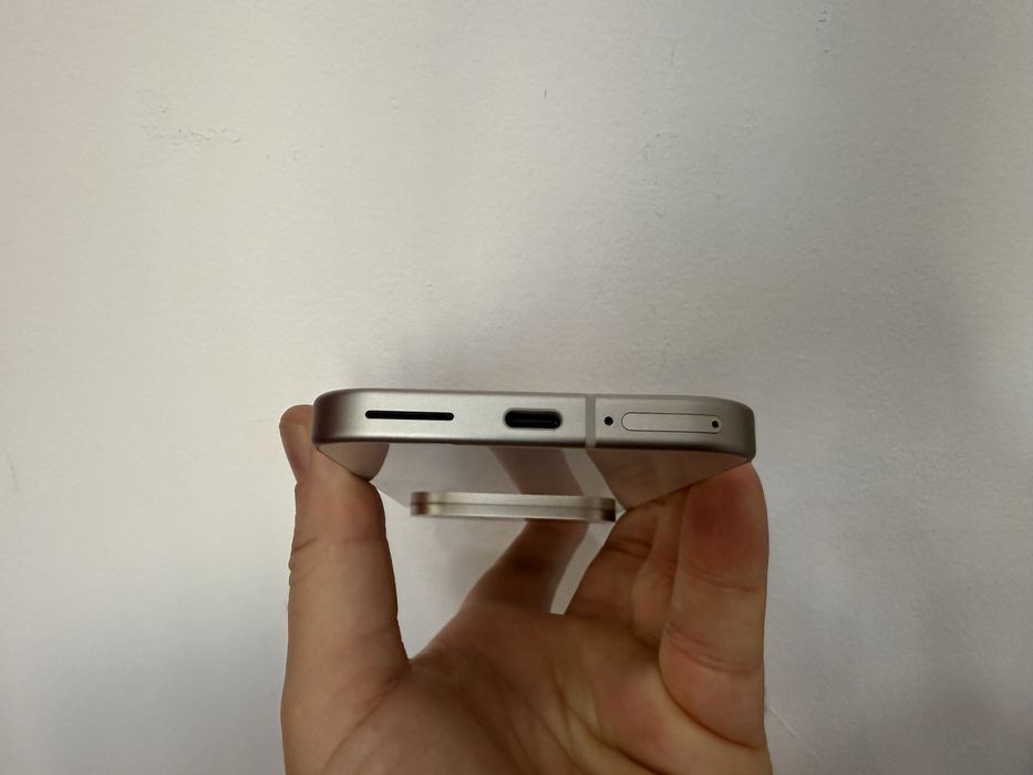 Google Pixel 9, 256 gb, 12 gb ram, 5G, Porcelain, nou