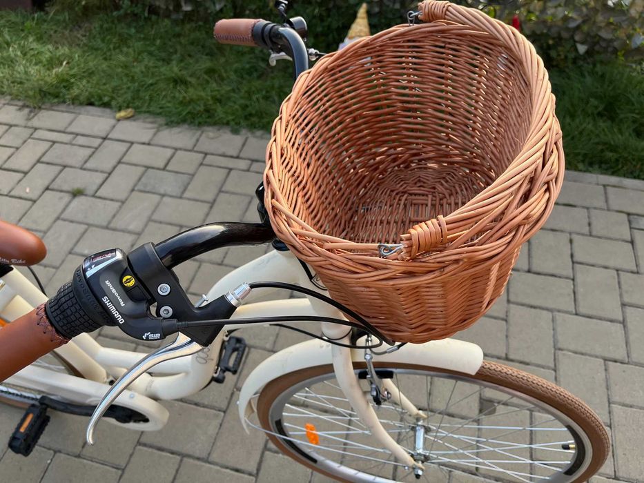 Vand bicicleta de dama Goetze cu cos din nuiele