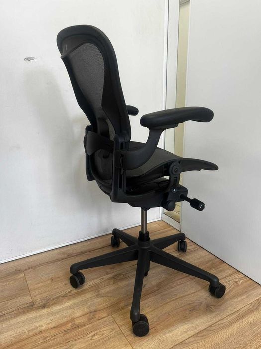 Refurbished Herman Miller Aeron Remastered Graphite