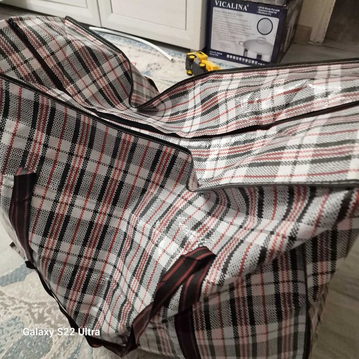 Б/у одежда для беременных и детская до 3х лет отдам.