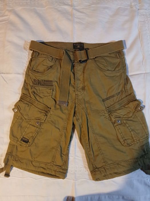 Pantaloni scurți GEOGRAPHICAL NORWAY  noi fără etichetă, mărimea L