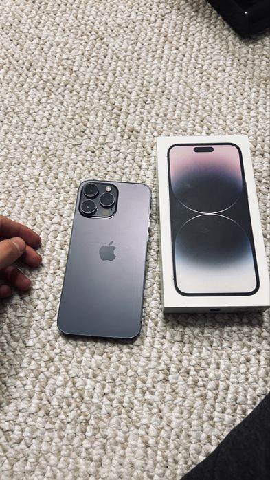 продам айфон 14 про макс