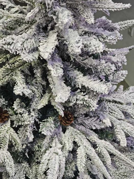 Изкуствена елха K r i n g Melbourne, Цялата заснежена с метална стойка