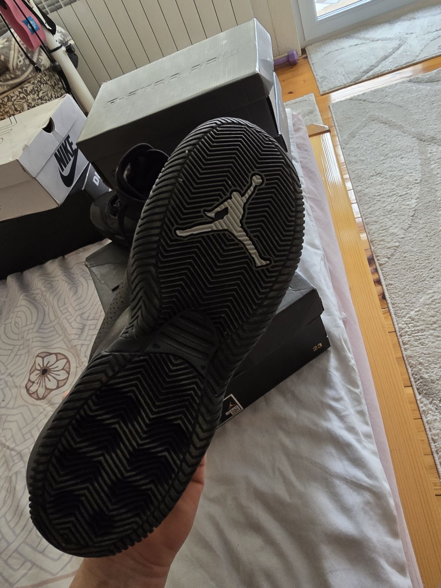 Маратонки Jordan