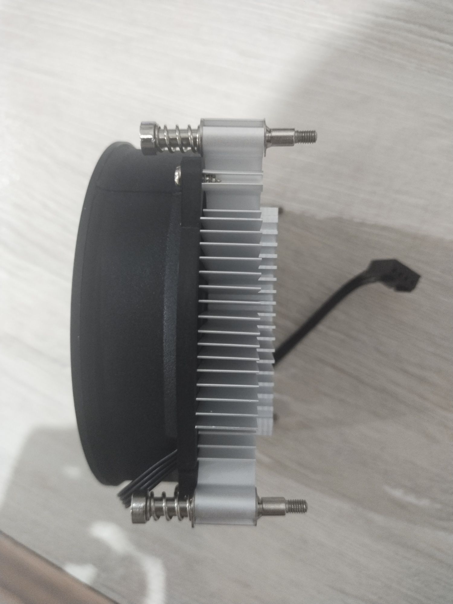 Кулер id-cooling