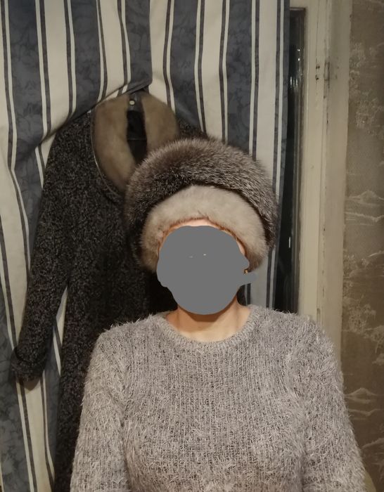 Продам шапку с чернобурки и норки в хорошем состоянии.