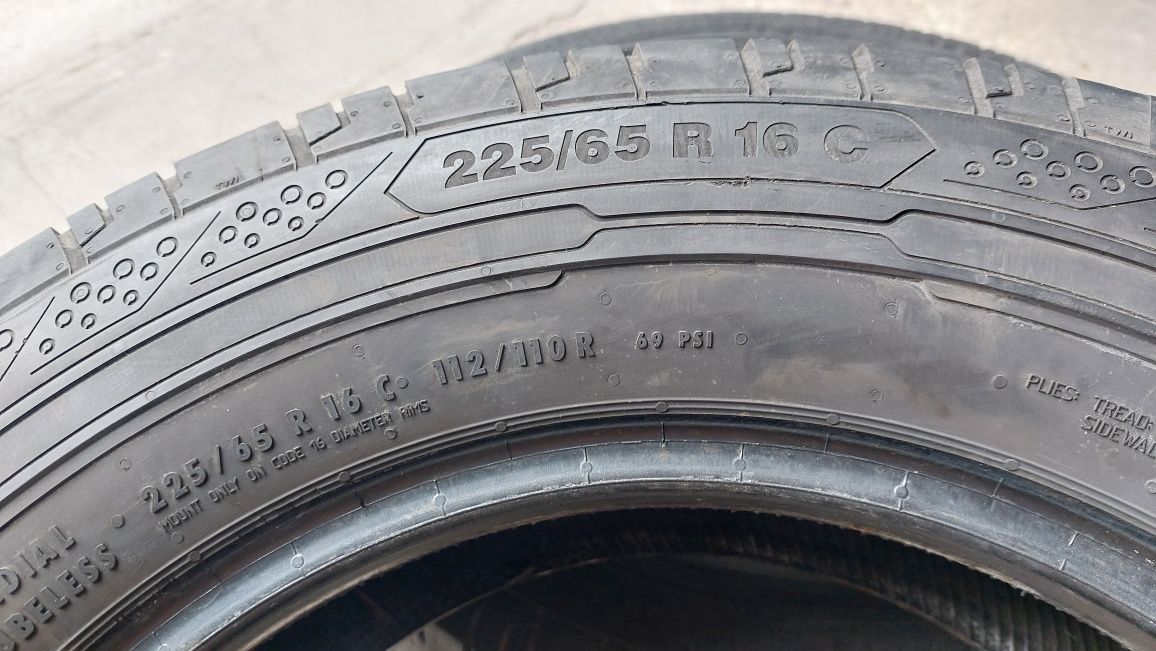 Летни гуми за Бус 225/65/16 C Continental ContiVanContact 200 2 броя