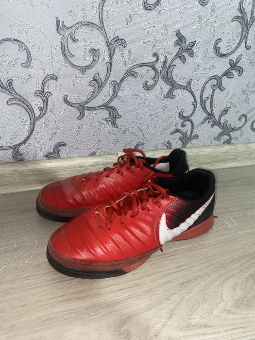 Футбольные сороконожки найк