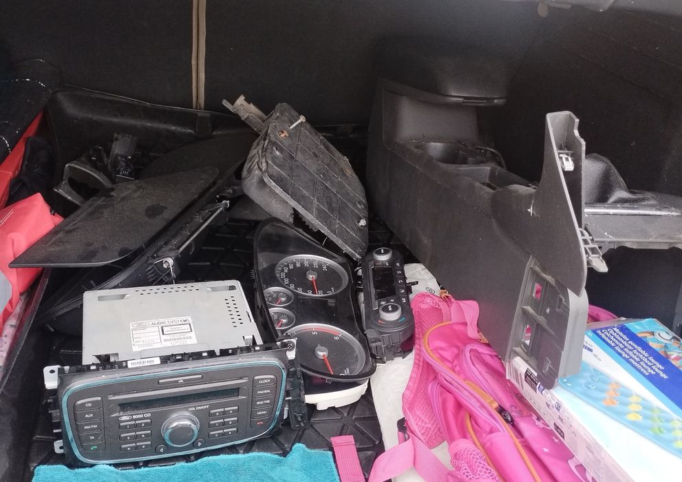 Cd player cotiera clima capac bord ford focus 2