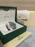 Нов часовник Rolex