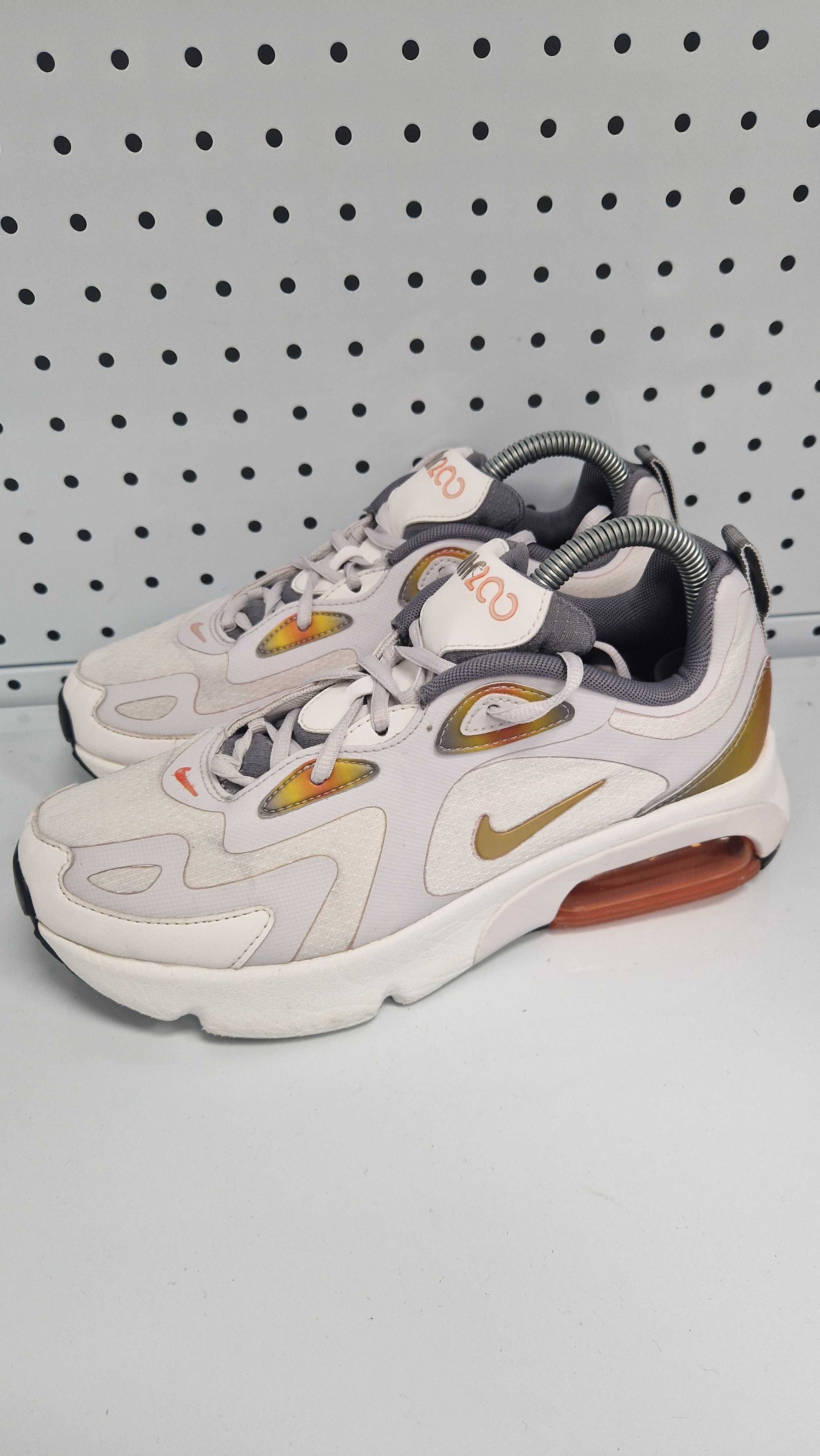Оригинални дамски маратонки- Nike Air Max 200 Patike