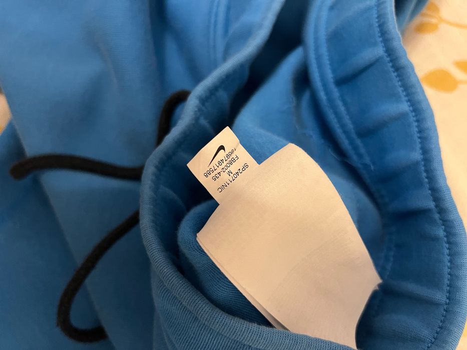 Nike Tech Fleece М размер