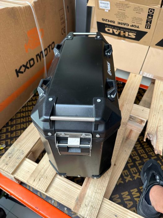 Portbagaj lateral stânga KForce