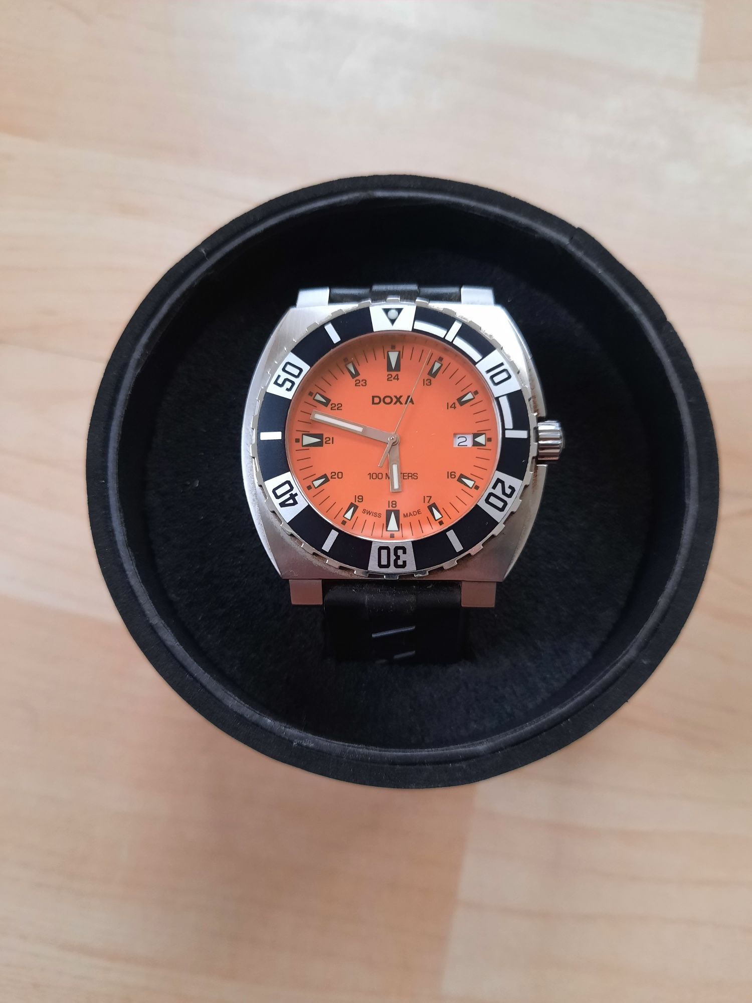 DOXA - оригинален,мъжки часовник