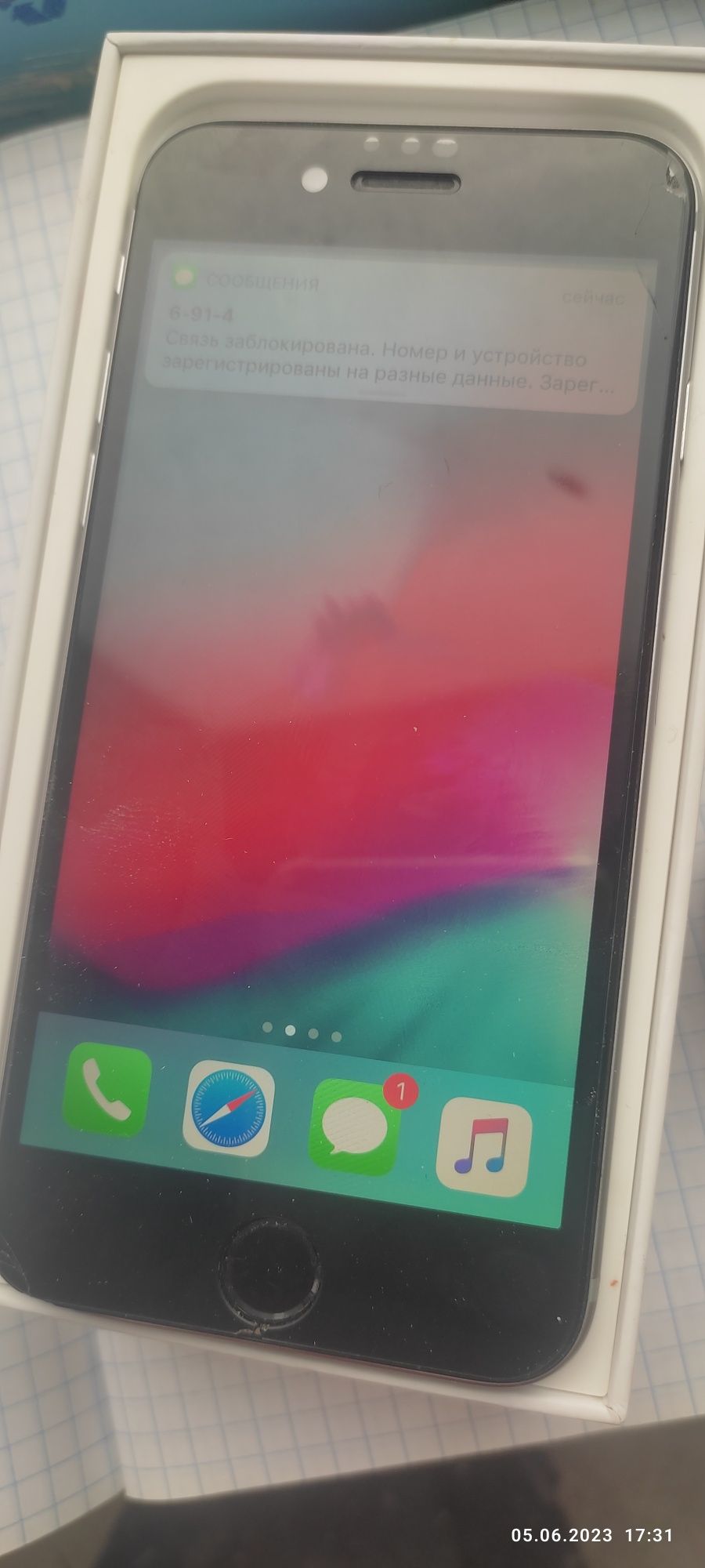 Iphone 6 32 г + блутоз наушник