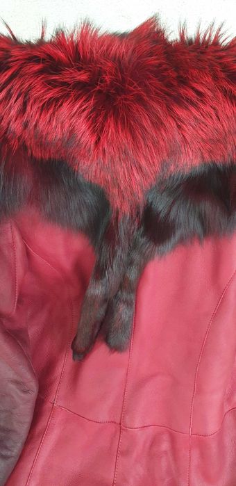 Haină elegantă guler vulpe