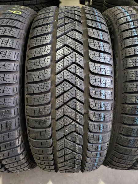 235/45/19 PIRELLI 4бр