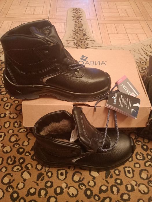 Спец обувь новая в упаковке