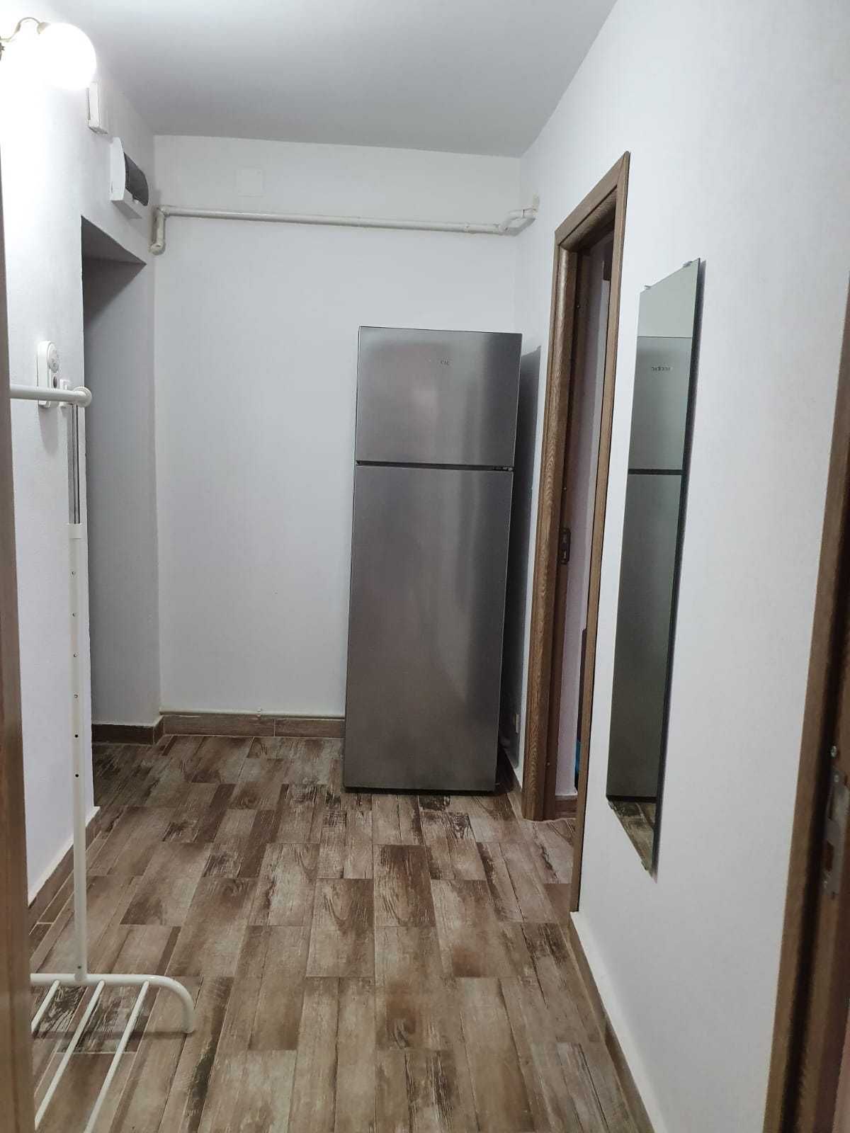 Inchiriez apartament 2 camere