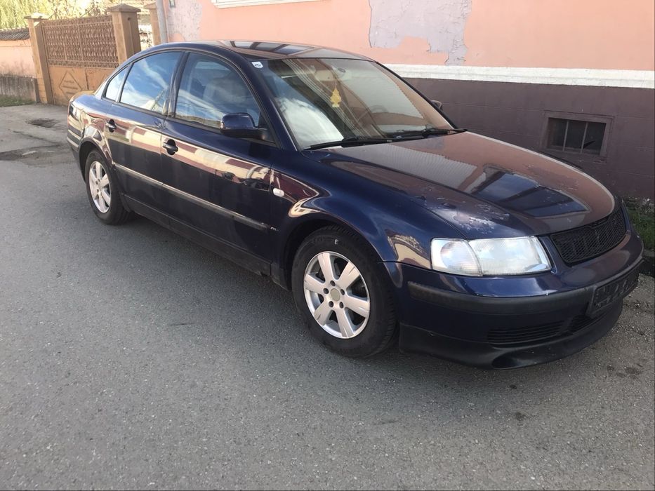 Vand Passat 1.9 + Cauciucuri noi cu jante