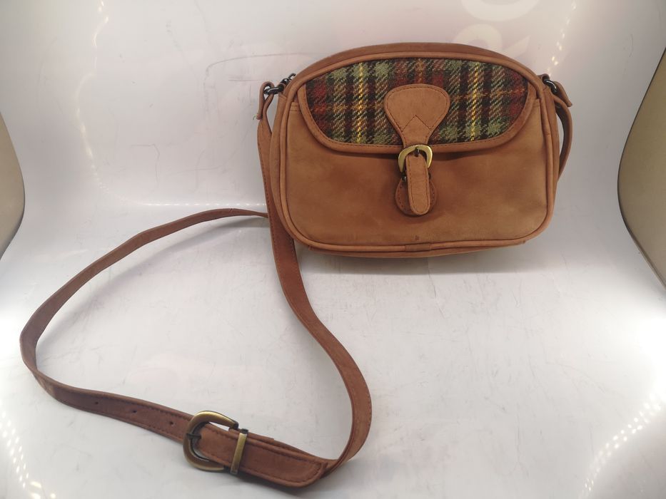 Малка дамска чантичка (естествена кожа) Laura Ashley