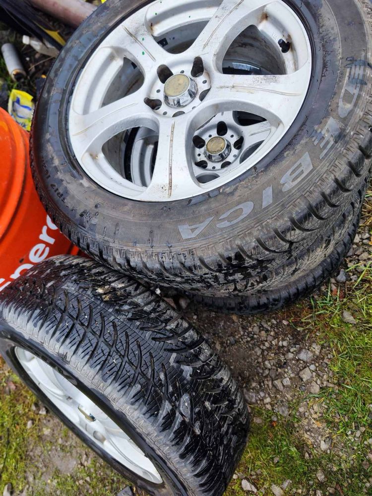 Алуминиеви джанти със зимни гуми 225/65/17 5x110