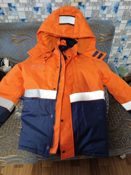 Продам зимни костюм