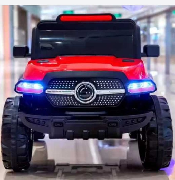 Masinuta electrica pentru copii, masina jeep cu telecomanda 3-9 ani