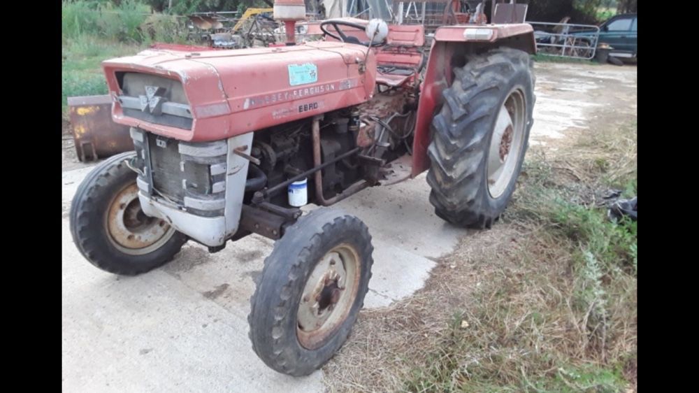 Dezmembrez Massey ferguson 135