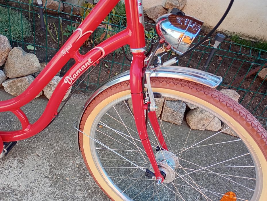 Bicicletă DIAMANT,roti 26,cu 7 vit Nexus,frână la picior !