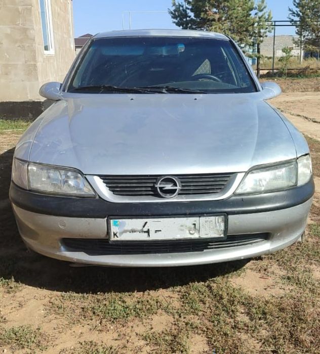 Продам Опель вектор б 1998