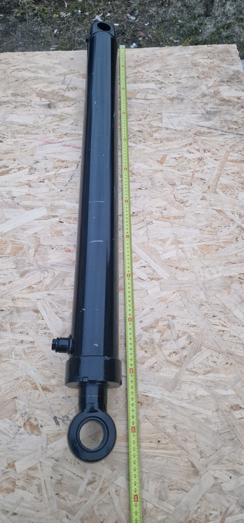 Cilindru hidraulic lungime 1100 mm ( 1 m și 10 cm ) tija grosime 50 mm