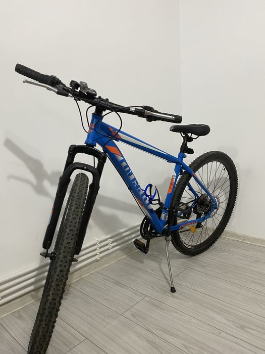 Vand bicicleta in stare excelenta