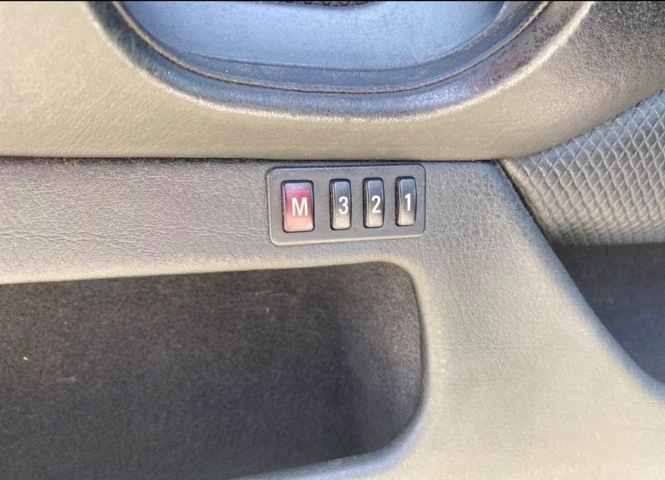 BMW 520d / an fabr 2002 / interior seria 7