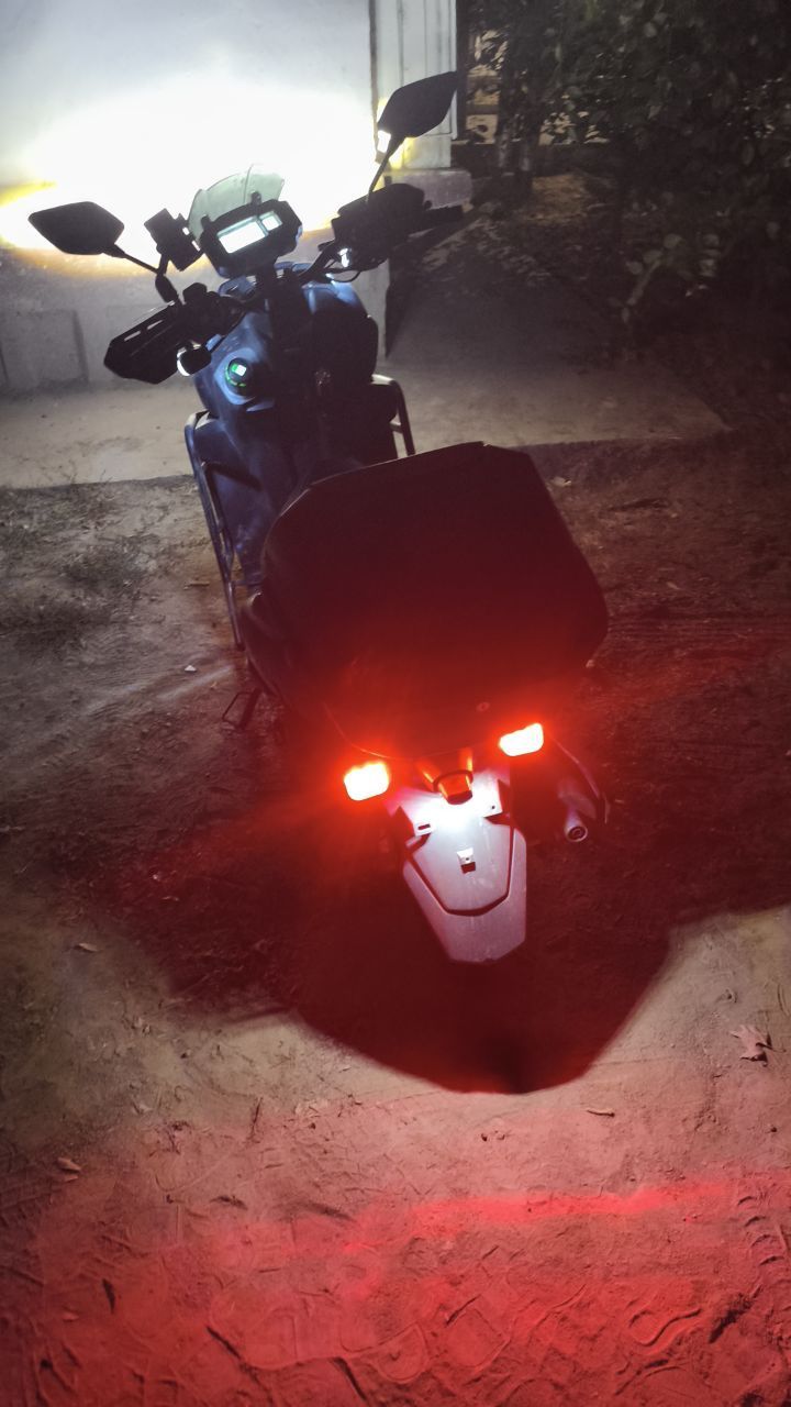 Moped Drongo tank