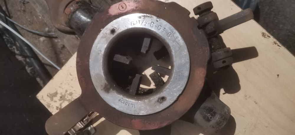 Клупп трубный (резборез ручной, лерка)