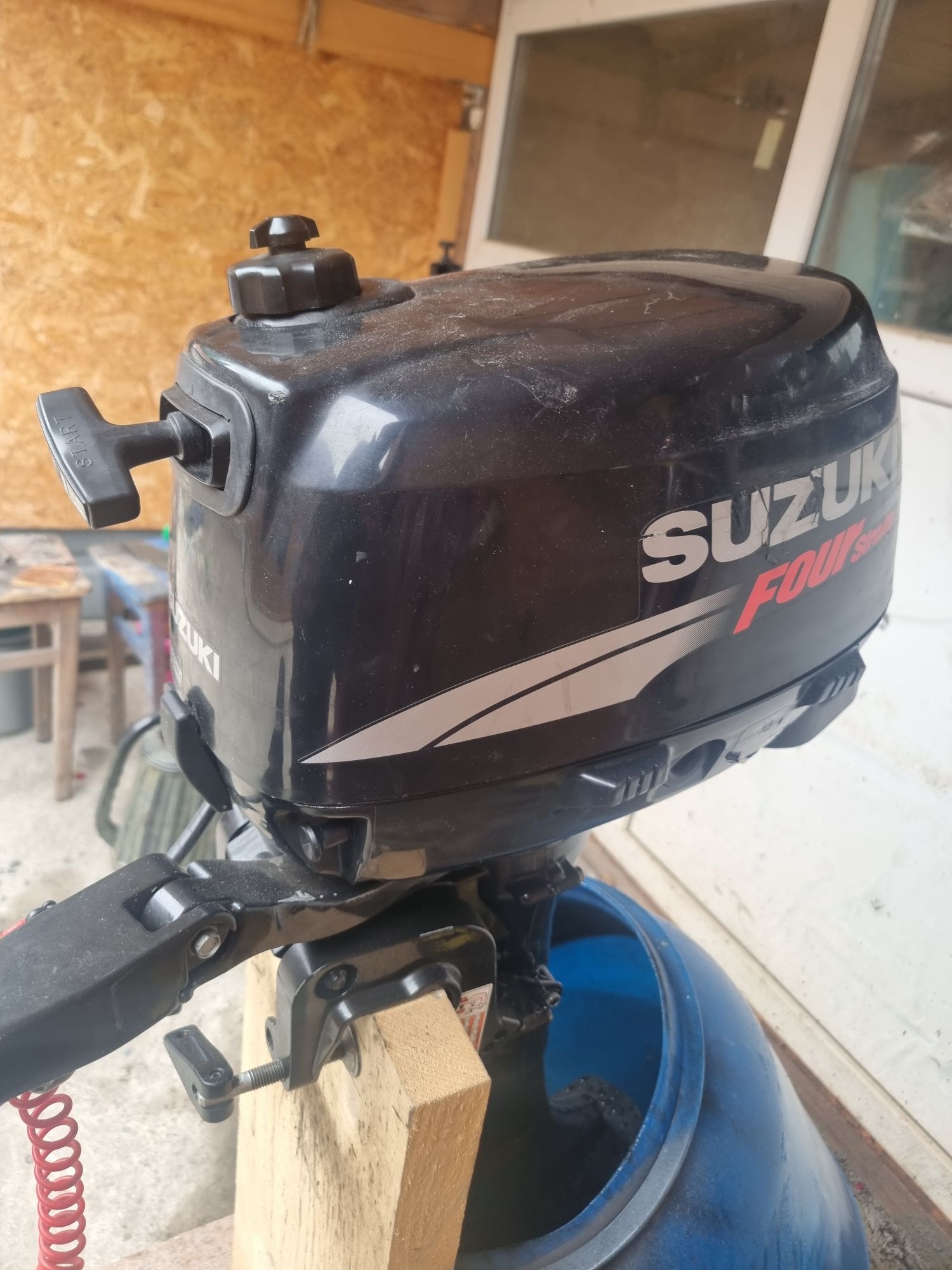 Motor barca Suzuki